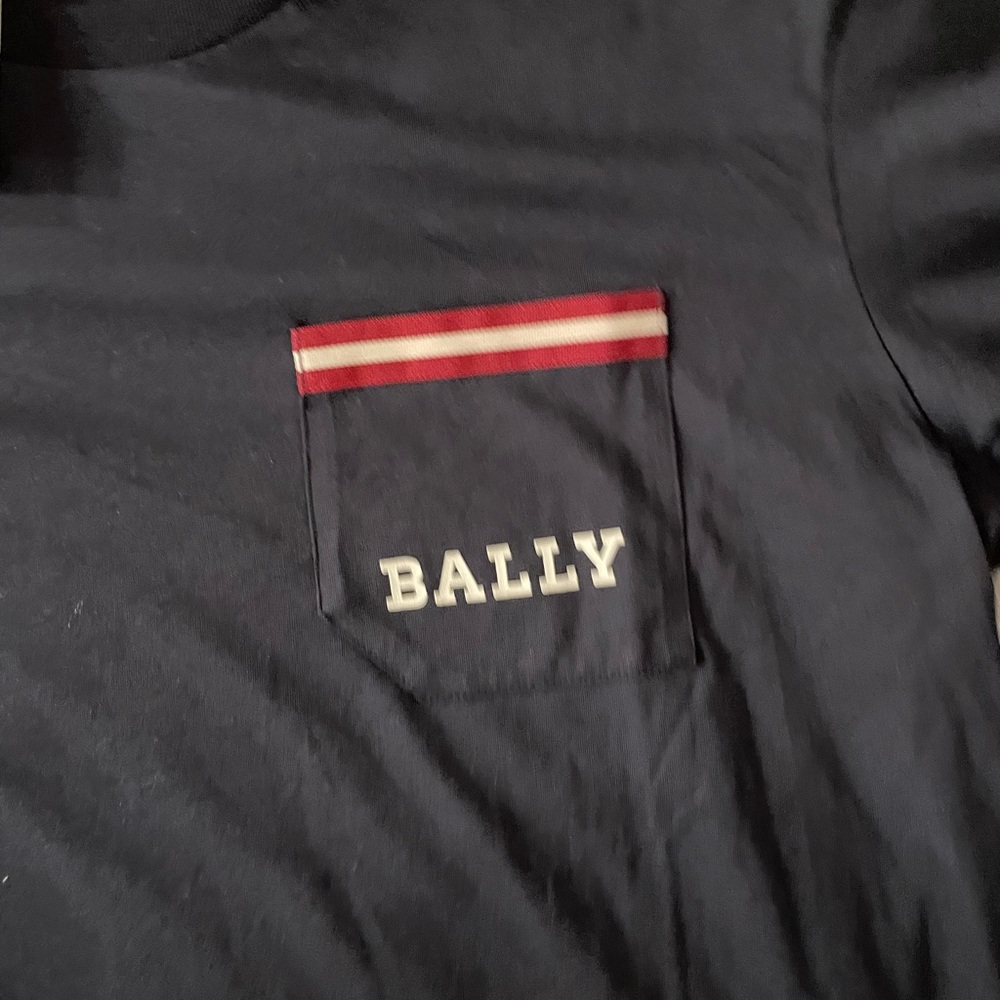 Bally t shirt
